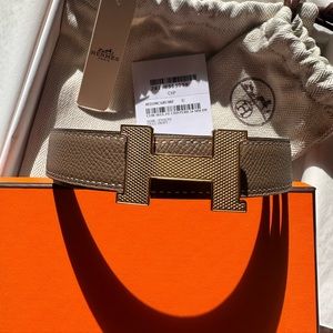 Hermes Mini Constance Guillochee belt buckle & Reversible leather strap 24 mm